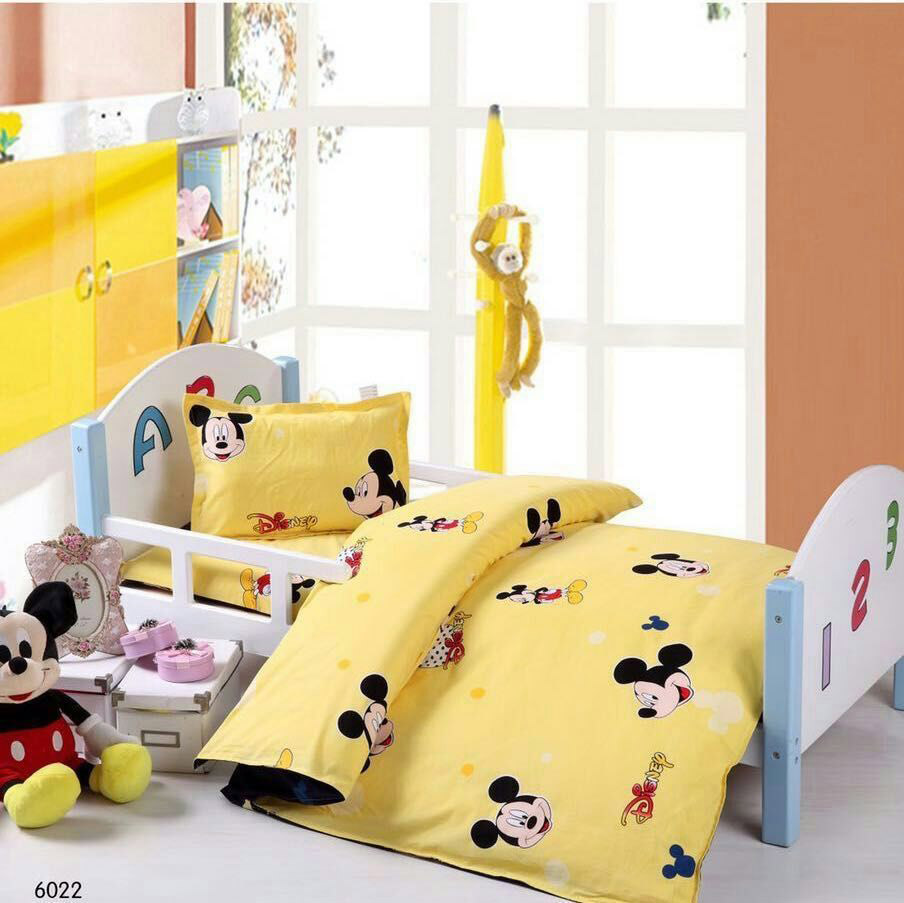 Straight for kindergarten pure cotton green and environmental protection Three sets of quilt cover pillowcase volume is great and better 