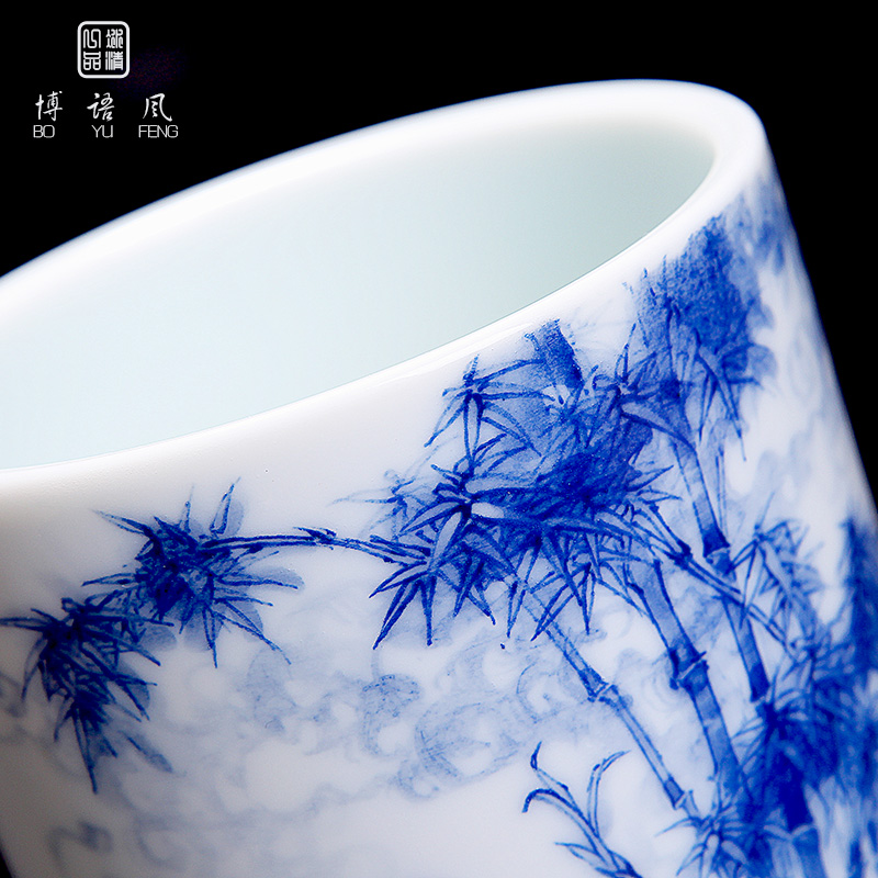 His mood and product Wang Chenfeng jingdezhen porcelain brush pot manual character writing brush to receive four appliance restoring ancient ways