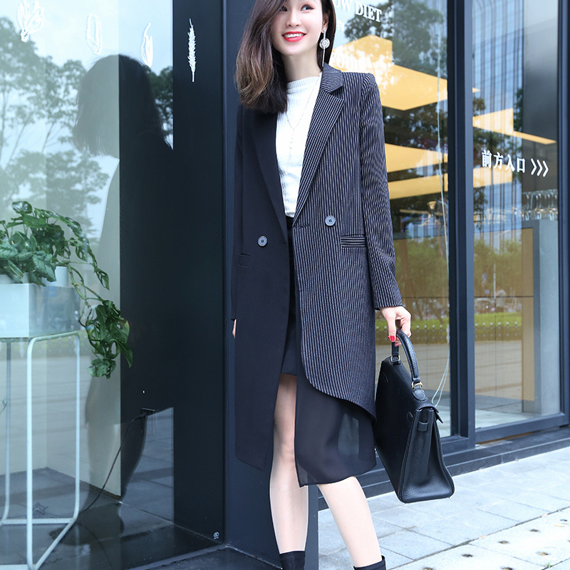 2021 Striped Snow Spinning Splicing West Suit Jacket Woman Spring Autumn Design Sensation in a small crowdsuit Wind suit for a long version of high level