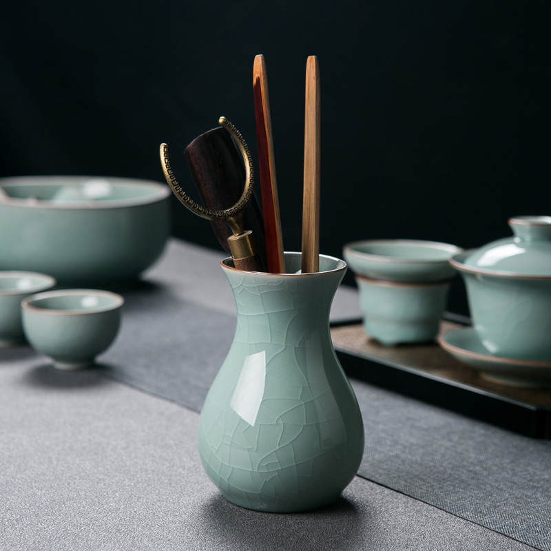 Jingdezhen celadon ice crack glaze kung fu tea set home sitting room of a complete set of ceramic tea tureen teapot
