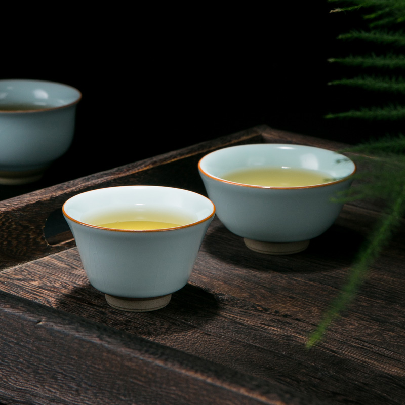 Your up kung fu tea cups personal special master cup single CPU jingdezhen ceramic tea ice crack, single sample tea cup