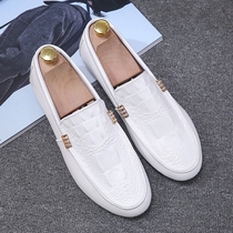 Bean shoes mens white leather shoes 2021 new autumn crocodile pattern British Korean mens casual lazy people driving shoes