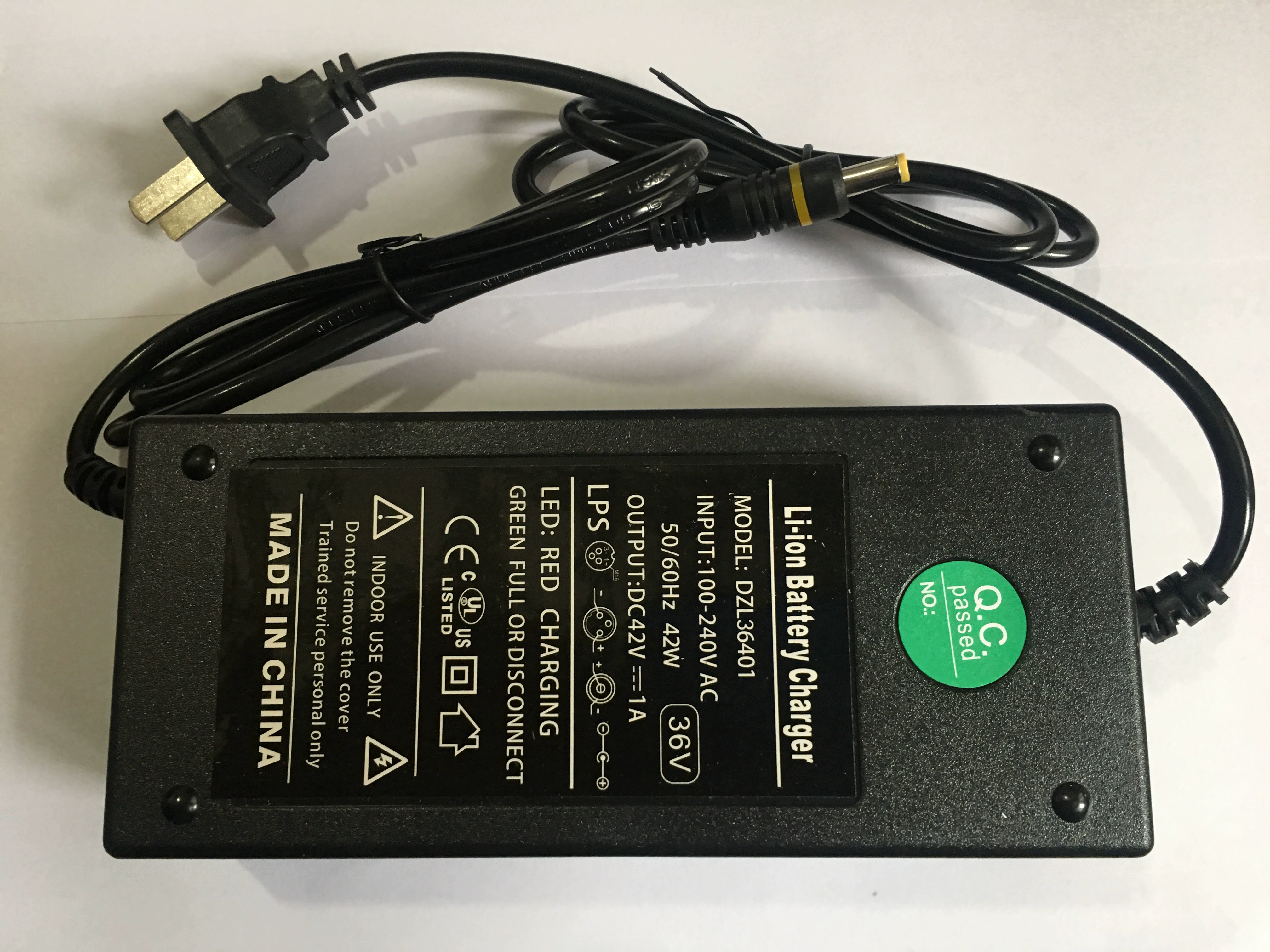Flying man 36V pin lithium có thể sạc lại máy may điện di động không dây máy đóng gói máy đóng gói máy sạc - Khác