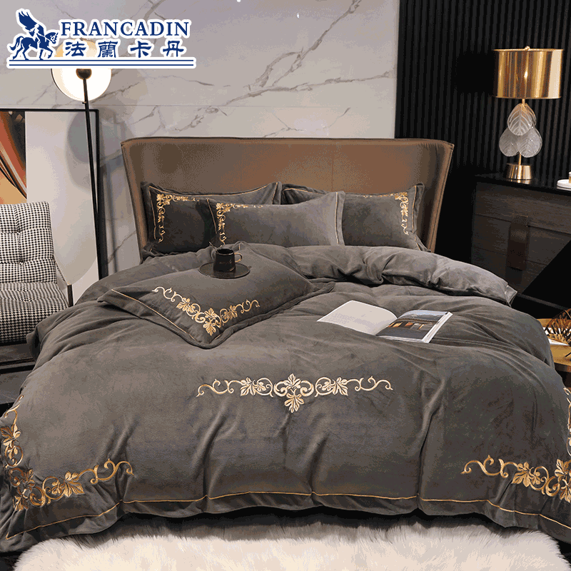 Flangkatan Cream Four Pieces of Flange Coral Velvet Winter Double-sided Embroidery by Falai Heated