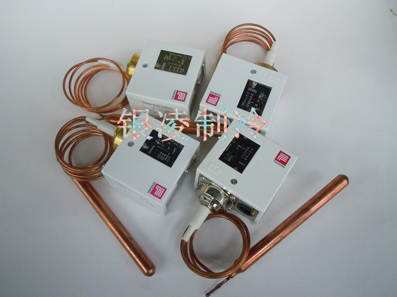 Fengshen Temperature Controller Tc15/40/90/120 Refrigeration Air Conditioning Freezer Screw Compressor Oil Temperature Switch