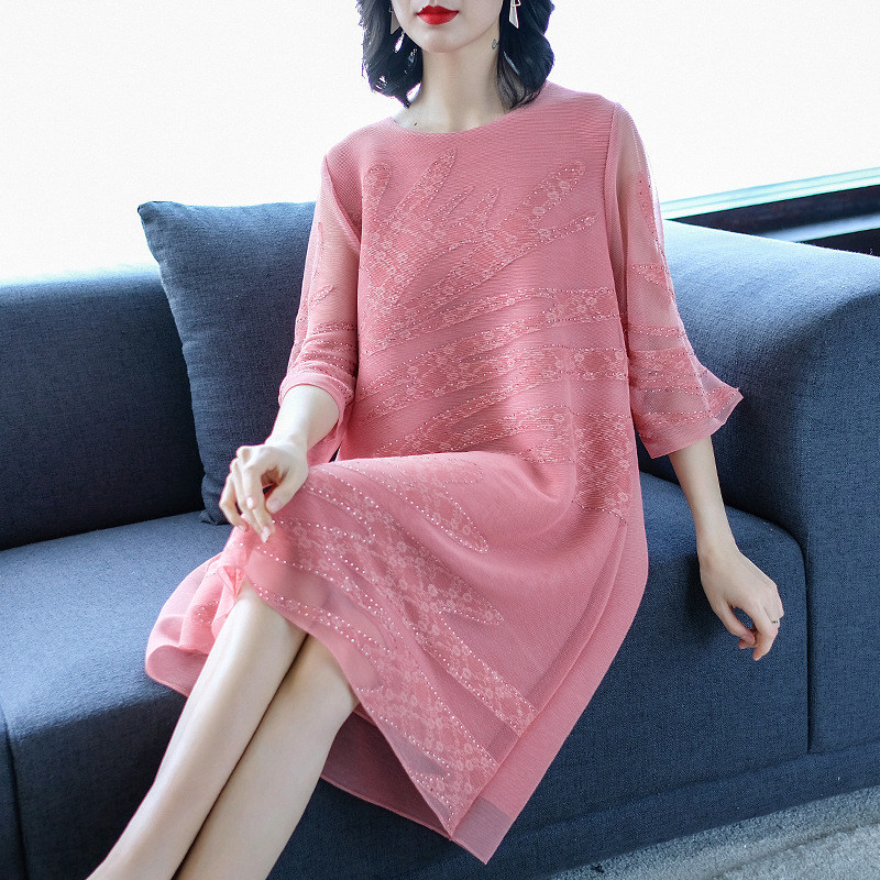 High-end large size women's clothing Folds Lifetime Foreign Dress Autumn Clothing 2021 new Belly Gui Wife middle-aged Mom Young