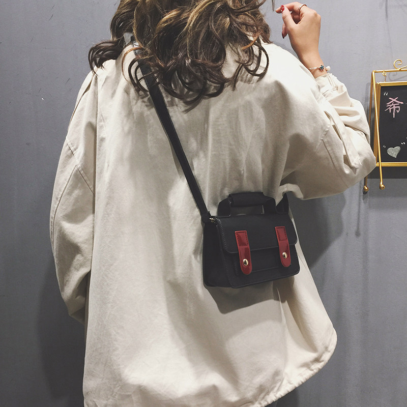 Singapore Women's Pack 2022 New Official Qualifies Fashion Fashion Texture Bag woman Hand Oblique Satchel small square bag