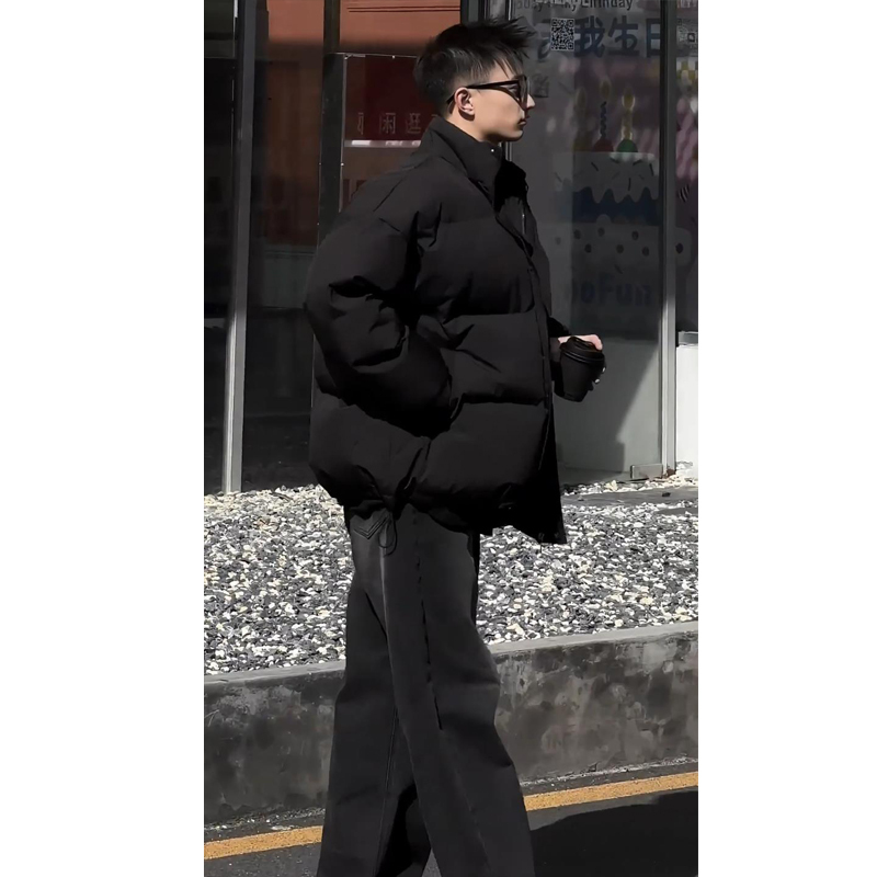 Black Short Jinjiang down Jacket Cotton Coat for Men, Winter Thickened Korean Style Warm American Stand-Up Collar Cotton Jacket Black Short Jinjiang down Jacket Cotton Coat for Men, Winter Thickened Korean Style Warm American Stand-Up Collar Cotton Jacket