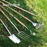 Berrybird на открытом воздухе копание почв