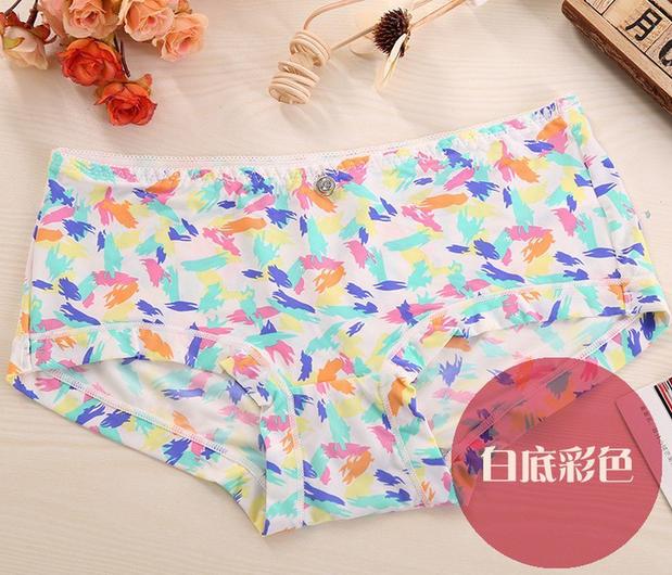 Quần lụa màu đen băng lụa dễ thương lụa hoa sóng thấp eo gợi cảm liền mạch đồ lót phụ nữ quan lot nu danh cho tuoi 12