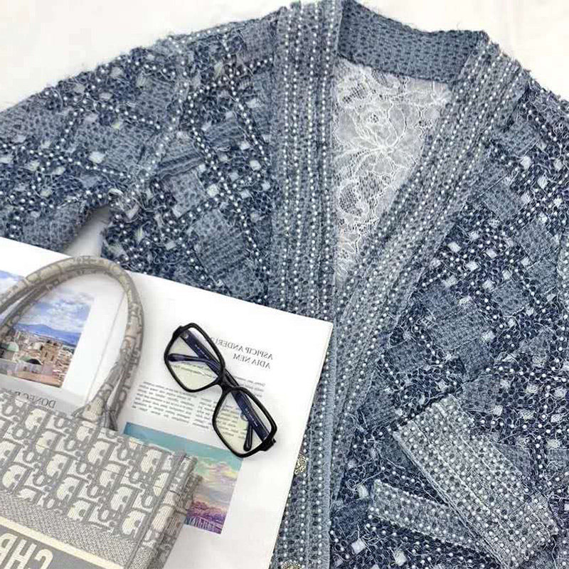 Two August coats women this year Pop 2022 The new women's spring 100 hitch a long version of the small fragrant wind nail beading