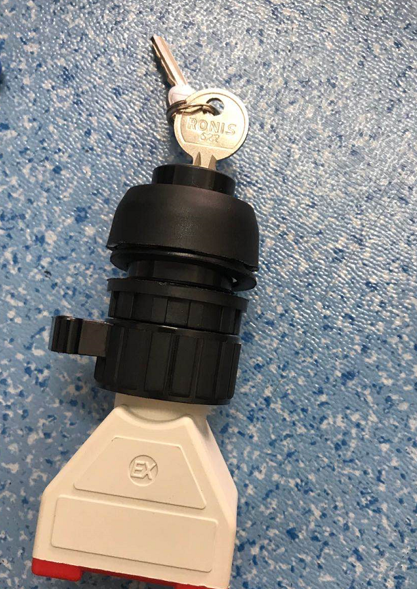 BA8097 explosion-proof three-speed transfer switch with key explosion-proof rotary control button switch explosion-proof knob