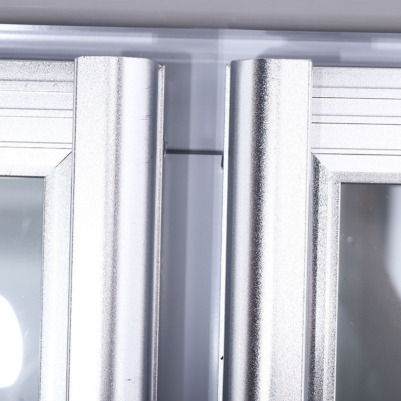 ����չʾ��LG4-682M2