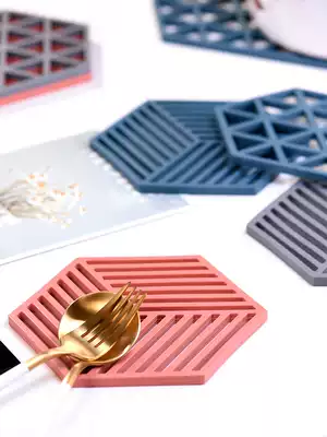 Nordic insulation mat Household table mat Anti-scalding bowl mat Plate mat Heat-resistant dish mat Creative waterproof coaster placemat