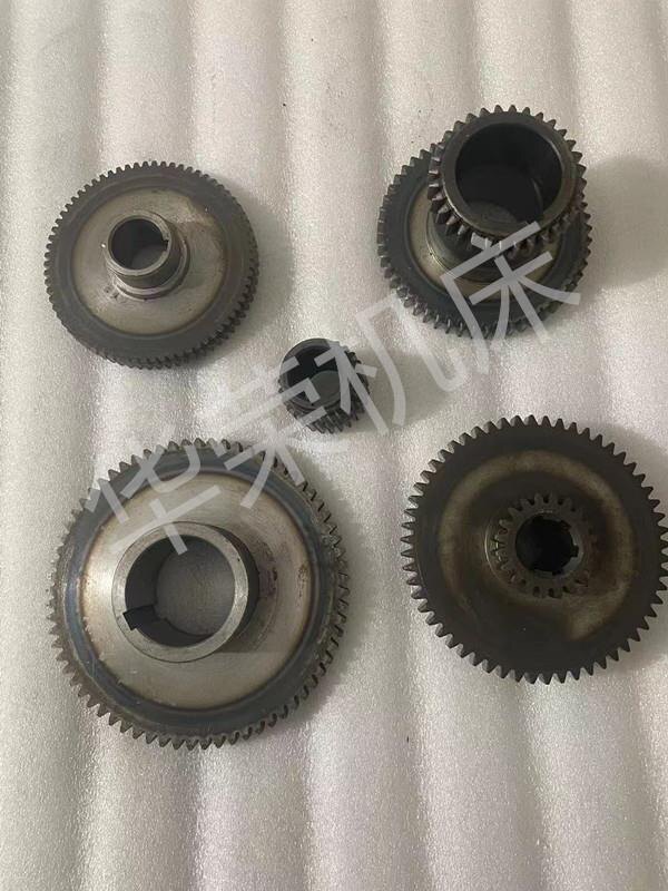 Tengzhou Z3032 radial arm drilling machine gear accessories Tengzhou drilling machine 3032x10x9 gearbox spindle drive gear