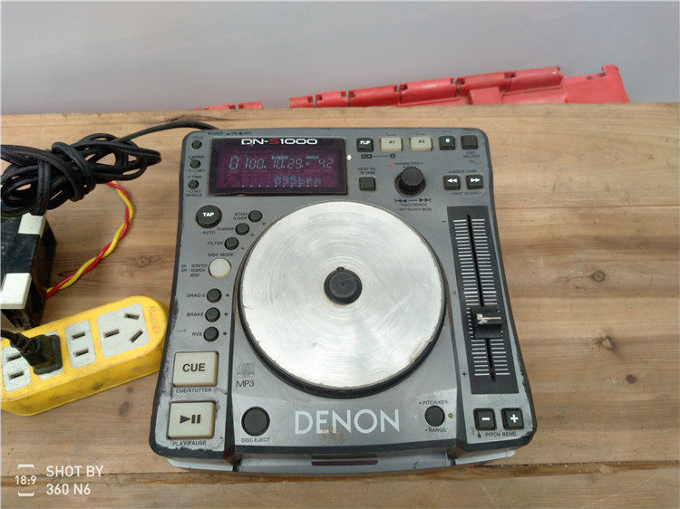 Japan Denon Denon Mini DJ Controller CD player with digital coaxial signal output