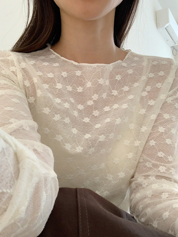 Xiaoqingxin Clothing Korean-Style Lace Floral Stretchy Round-Neck Base Shirt for Women, Versatile Slimming Top for Commuting Style Xiaoqingxin Clothing Korean-Style Lace Floral Stretchy Round-Neck Base Shirt for Women, Versatile Slimming Top for Commuting Style