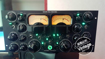 Shadow Hills Mastering Compresor Mother with a compressor PSU