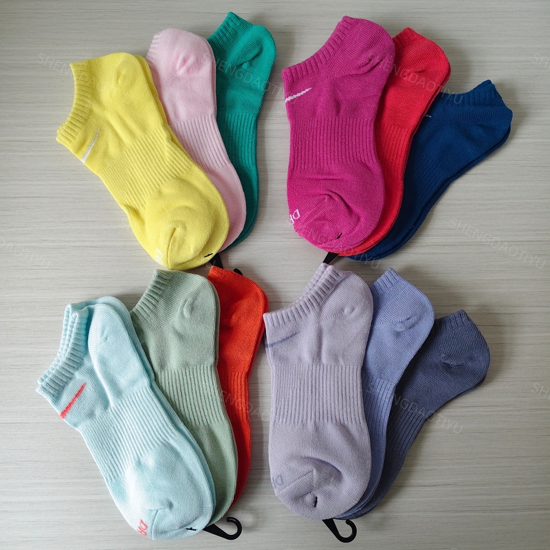 Rainbow Macaron Socks for Men and Women, Pure Cotton Sports Socks, Short Socks, Mid-Calf Basketball Socks, High-Top Running Socks, Training Socks