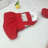 Домашние кошки и собачья юбка