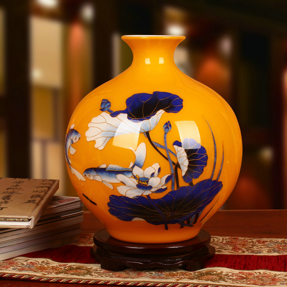 Jingdezhen ceramics high - grade gold fish yellow straw lotus vase sitting room adornment of Chinese style household furnishing articles