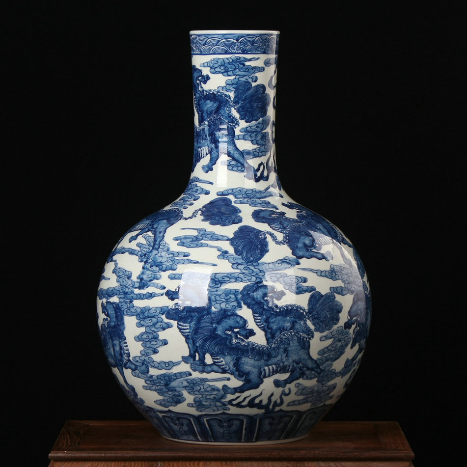 Antique hand - made tree of blue and white porcelain of jingdezhen ceramic kirin 13 Pacific vases, flower crafts