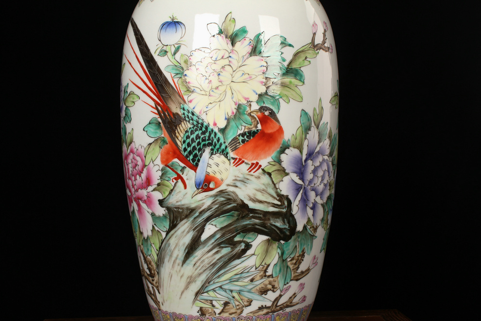 Jingdezhen ceramics factory goods hand - made powder enamel big vase peony modern Chinese style household crafts