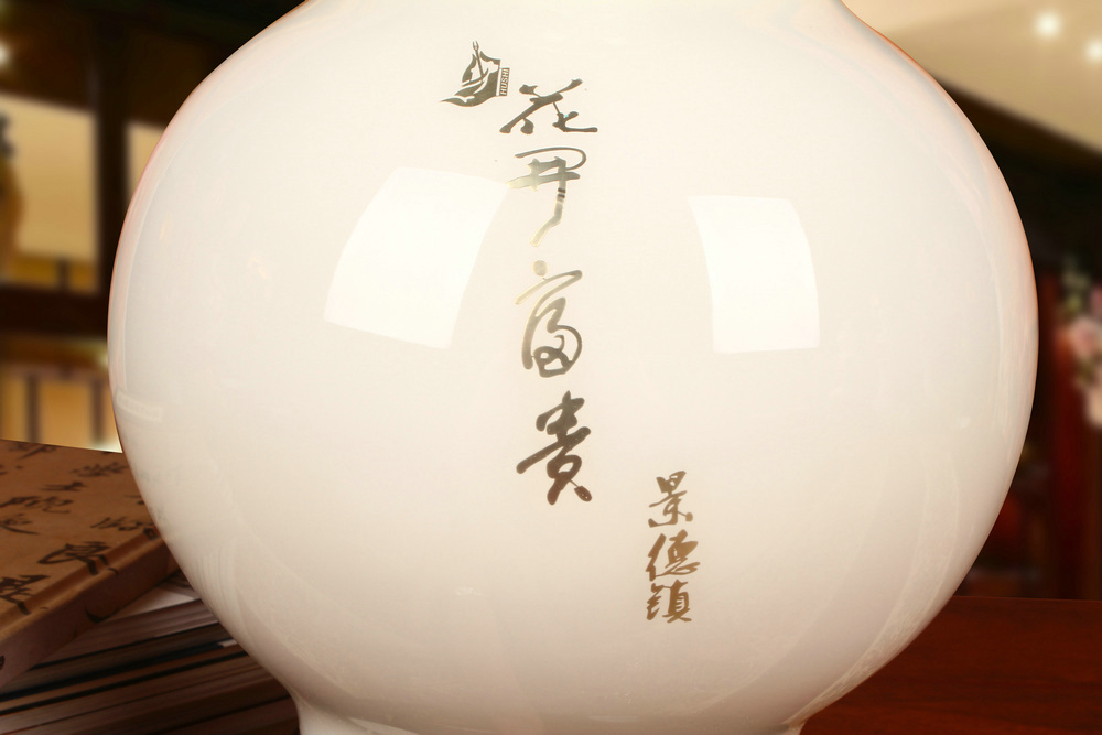 Jingdezhen ceramics vase gold white blue peony design wedding gift crafts furniture collection