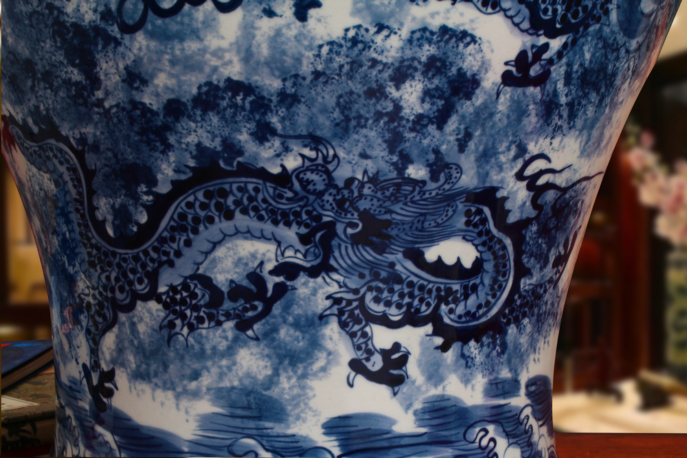 High - grade hand - made Kowloon, blue and white porcelain in jingdezhen ceramics day be born tank general in the Ming and the qing dynasties classical furnishing articles