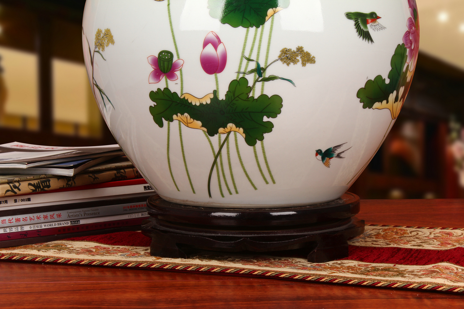 Jingdezhen ceramics powder enamel lotus celestial sphere of large vases, modern rural household crafts are set