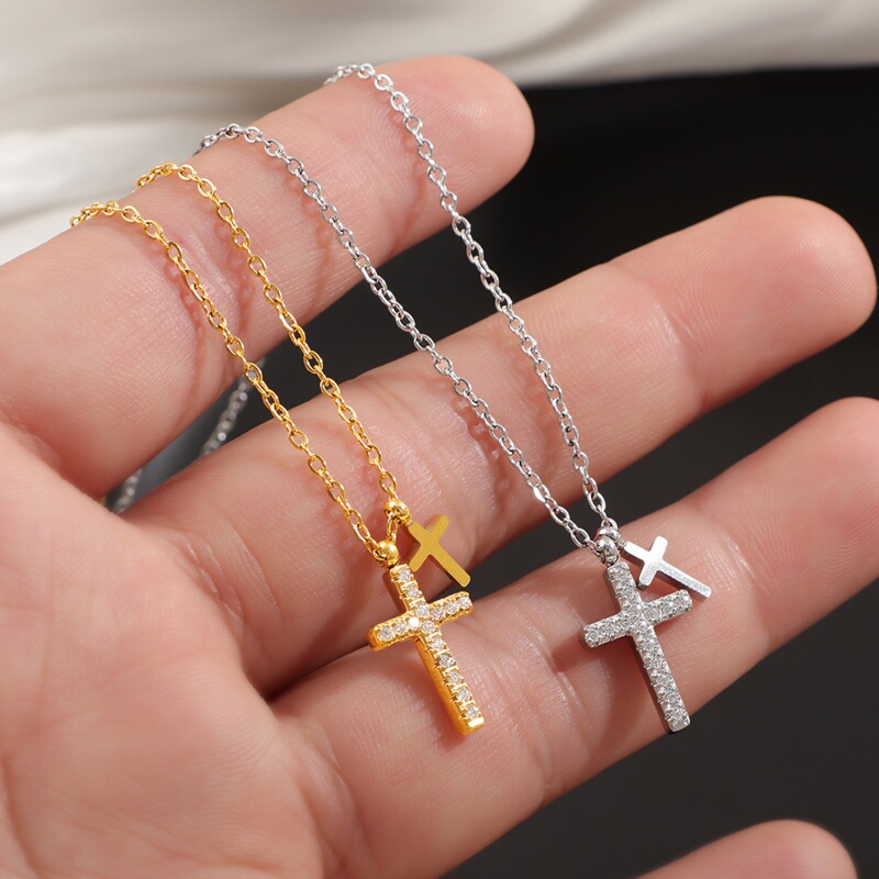 Full Diamond Double Cross Necklace, 18K Gold Plated, Simple and Exquisite, Micro-Inlaid Zircon Titanium Steel Pendant, Clavicle Chain That Does Not Fade Full Diamond Double Cross Necklace, 18K Gold Plated, Simple and Exquisite, Micro-Inlaid Zircon Titanium Steel Pendant, Clavicle Chain That Does Not Fade