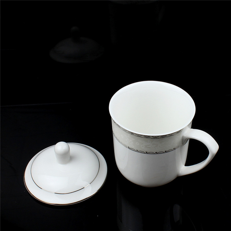 Minsheng ceramics with a silver spoon in its ehrs expressions using edge banquet mugs office porcelain cup cup and a cup of tea cup tea cup