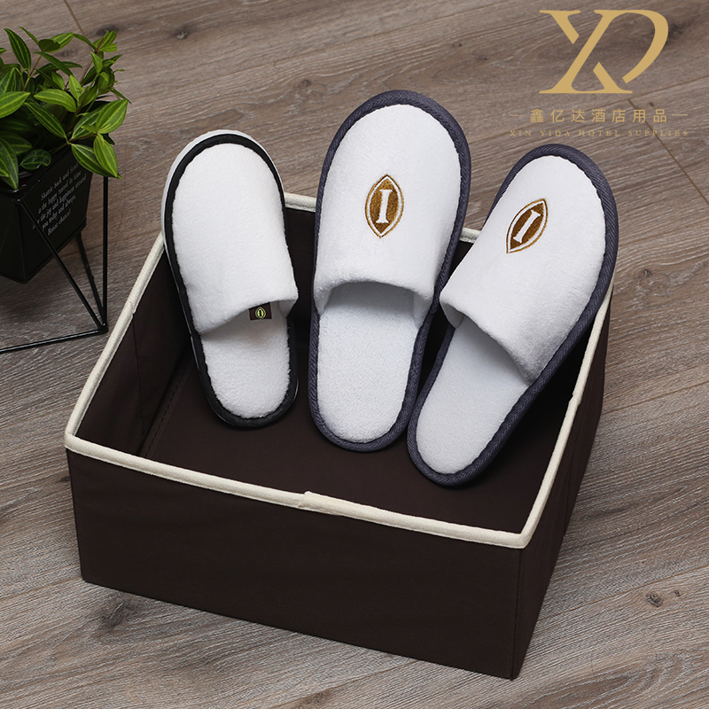 Hotel disposable slippers Intercontinental hotel imitation cut velvet slippers Star hotel disposable slippers custom logo