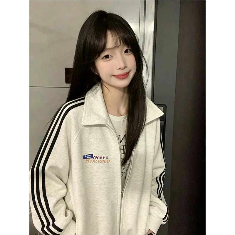 2026 Autumn and Winter New Style Cardigan Sweatshirt for Women, Loose Fit, Fleece-Lined, Letter Print, Stand-Up Collar, Zipper, Spring and Autumn Jacket, Trendy 2026 Autumn and Winter New Style Cardigan Sweatshirt for Women, Loose Fit, Fleece-Lined, Letter Print, Stand-Up Collar, Zipper, Spring and Autumn Jacket, Trendy