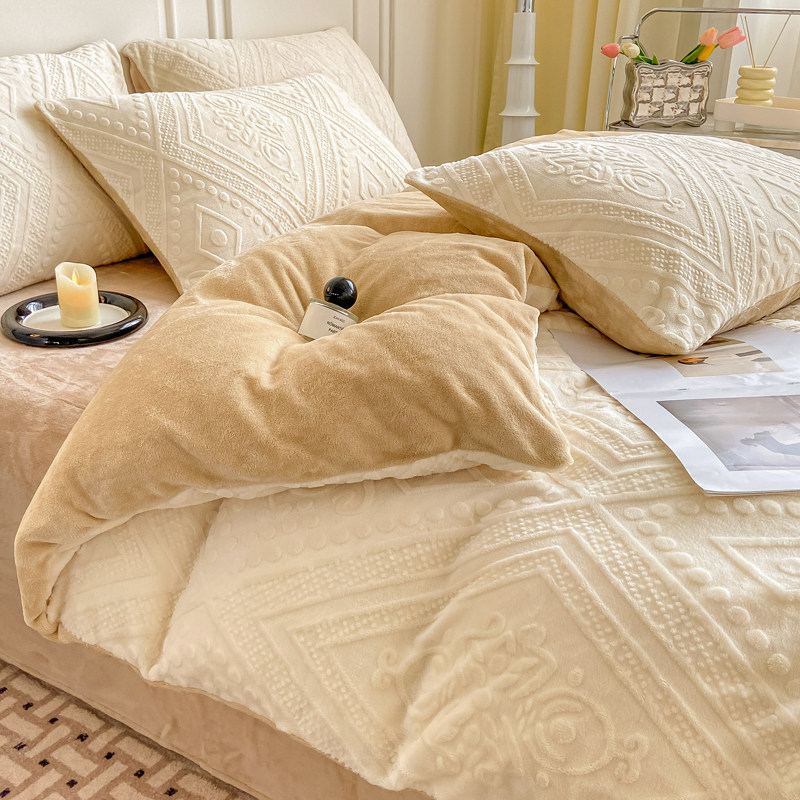 Carved Milk Velvet Four-Piece Bedding Set, Winter Coral Velvet Duvet Cover, Thickened Flannel Bed Sheet, Flannel Fitted Sheet