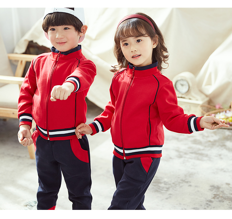 Mẫu giáo vườn quần áo mùa xuân và mùa thu quần áo mùa đông Người Anh tiểu học đồng phục giáo viên trẻ em màu đỏ của thể thao phù hợp với lớp dịch vụ tùy chỉnh quần áo trẻ em