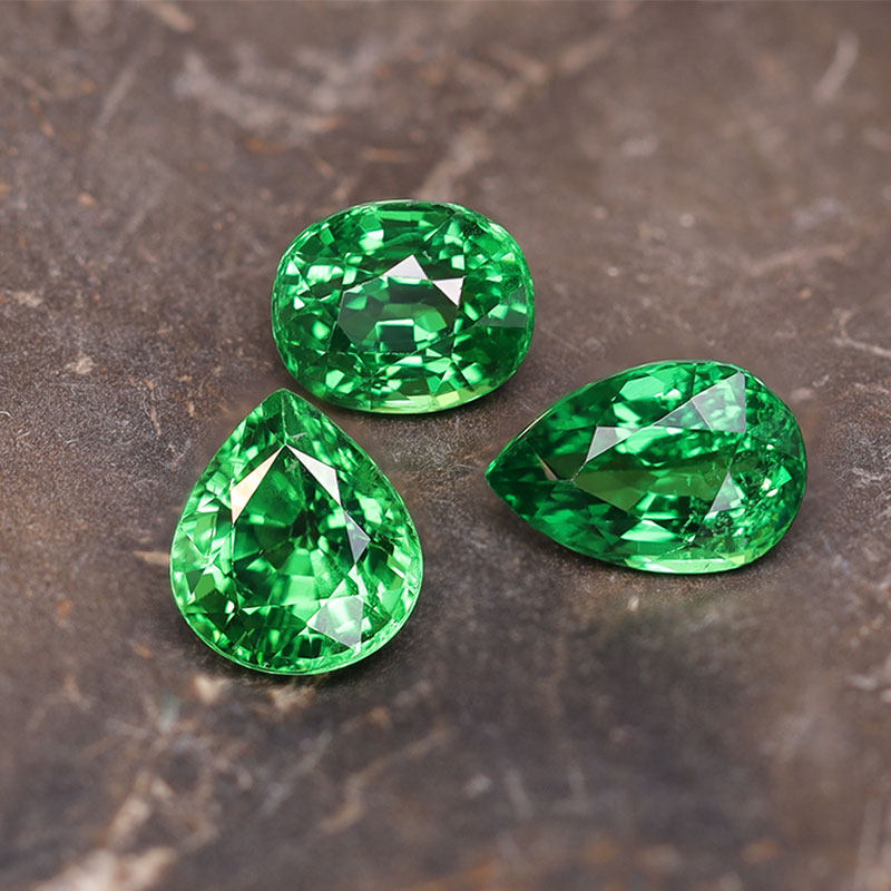 Natural jewels pomegranate stone sofa Flame naked stone 3600-1 carat oval inlaid ring pendant pendant SFL05