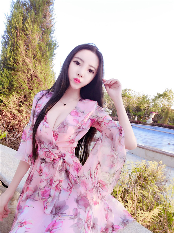Hộp đêm của phụ nữ 2018 mùa xuân và mùa hè phụ nữ mới tính khí sexy V-Cổ in trumpet tay áo mỏng đầm voan 	váy cắt eo	