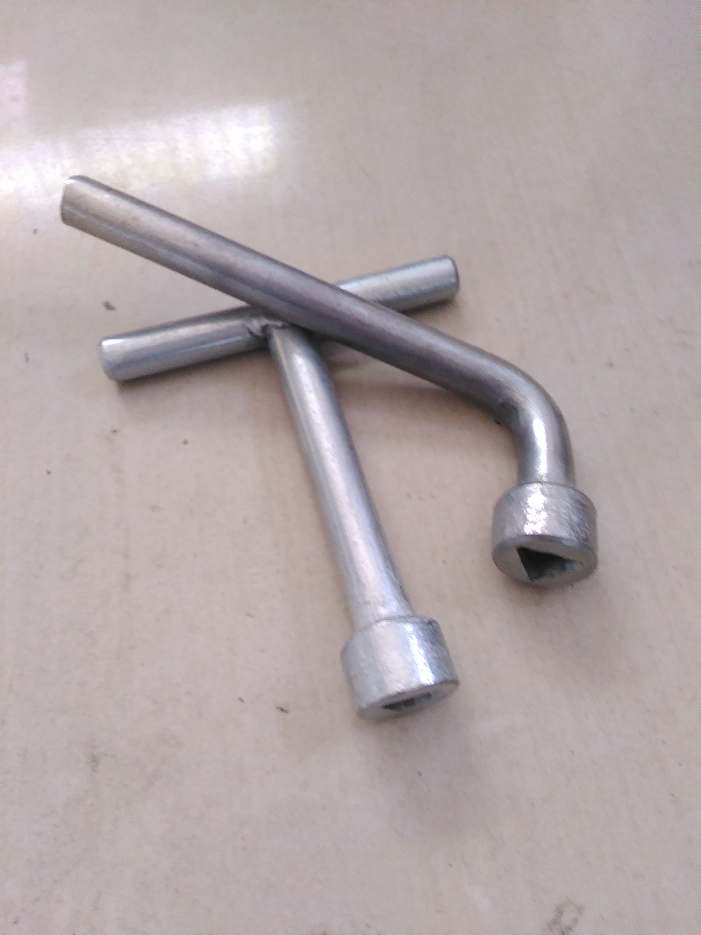 Outer triangle galvanized wrench inner triangle wrench triangle head street lamp anti-theft screw special key M6M8M10