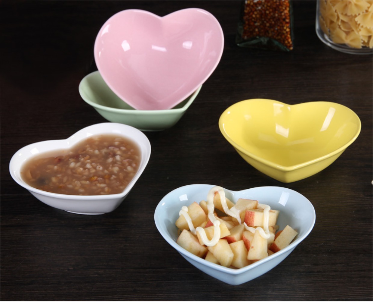Sáng tạo gốm nhỏ bát màu trái tim bát nướng caramel pudding tráng miệng bát bánh khuôn bát tình yêu bộ đồ ăn - Đồ ăn tối tô ăn cơm