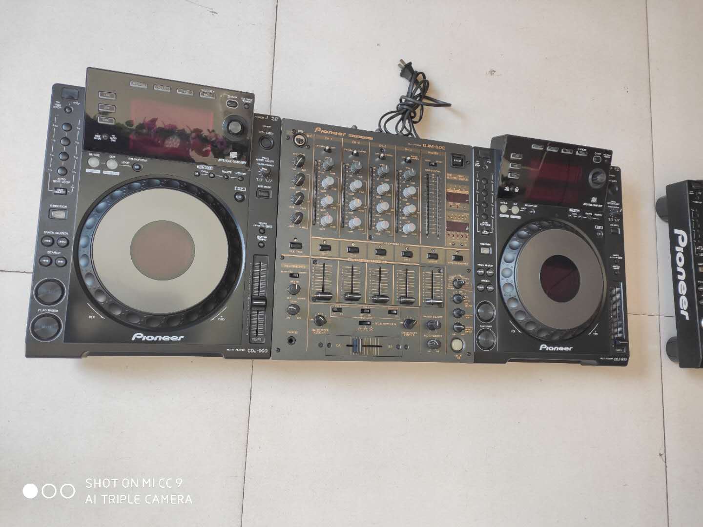 Pioneer 900DJ Controller 600 remix table black suit supports U pan share live for good use