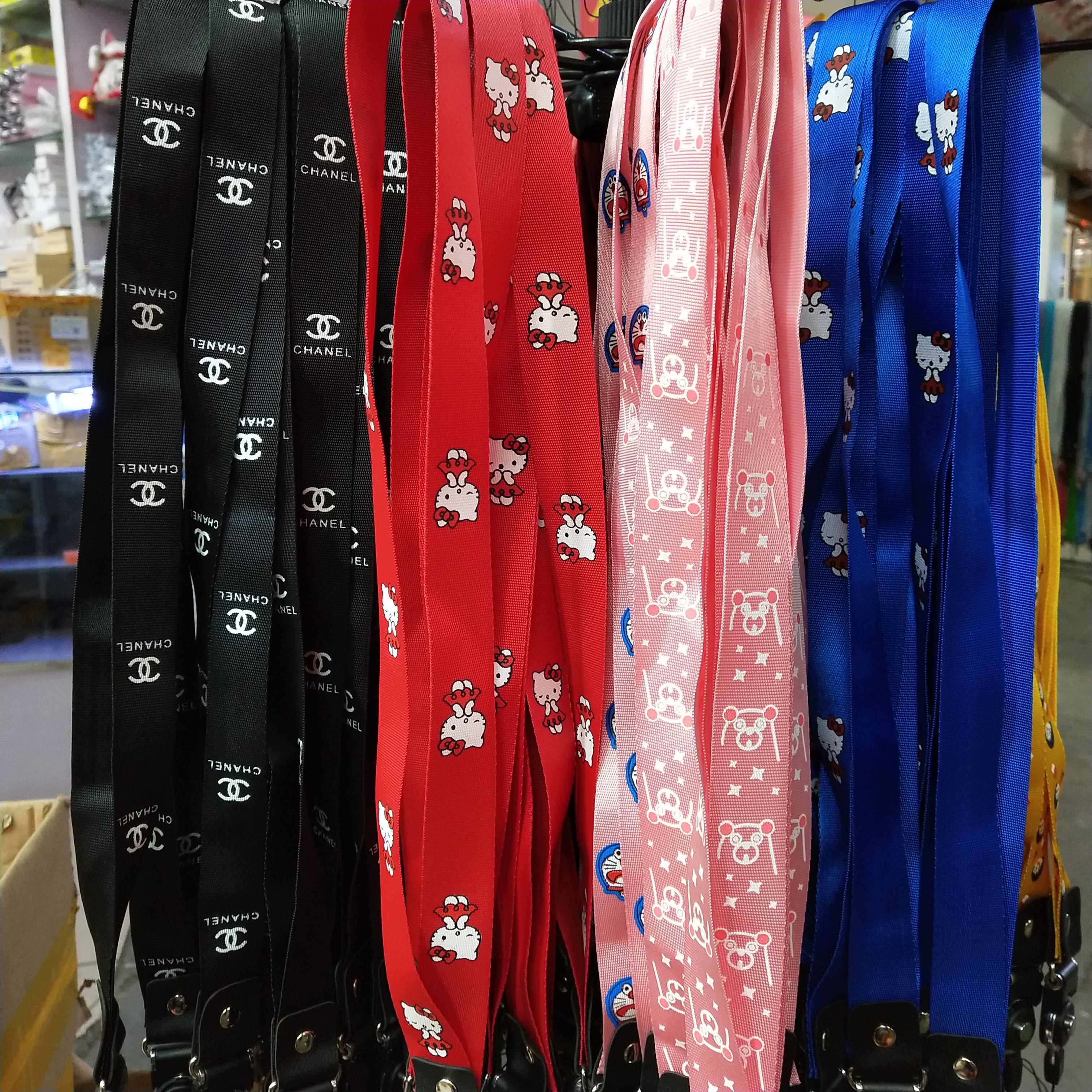 Mobile phone cartoon hand rope, mobile phone neck rope, mobile phone wide lanyard, mobile phone pendant, cute new cartoon short rope