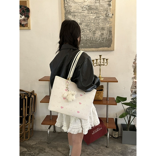 Сумка через плечо, вместительная и большая сумка подмышку, барсетка, делается под заказ, городской стиль