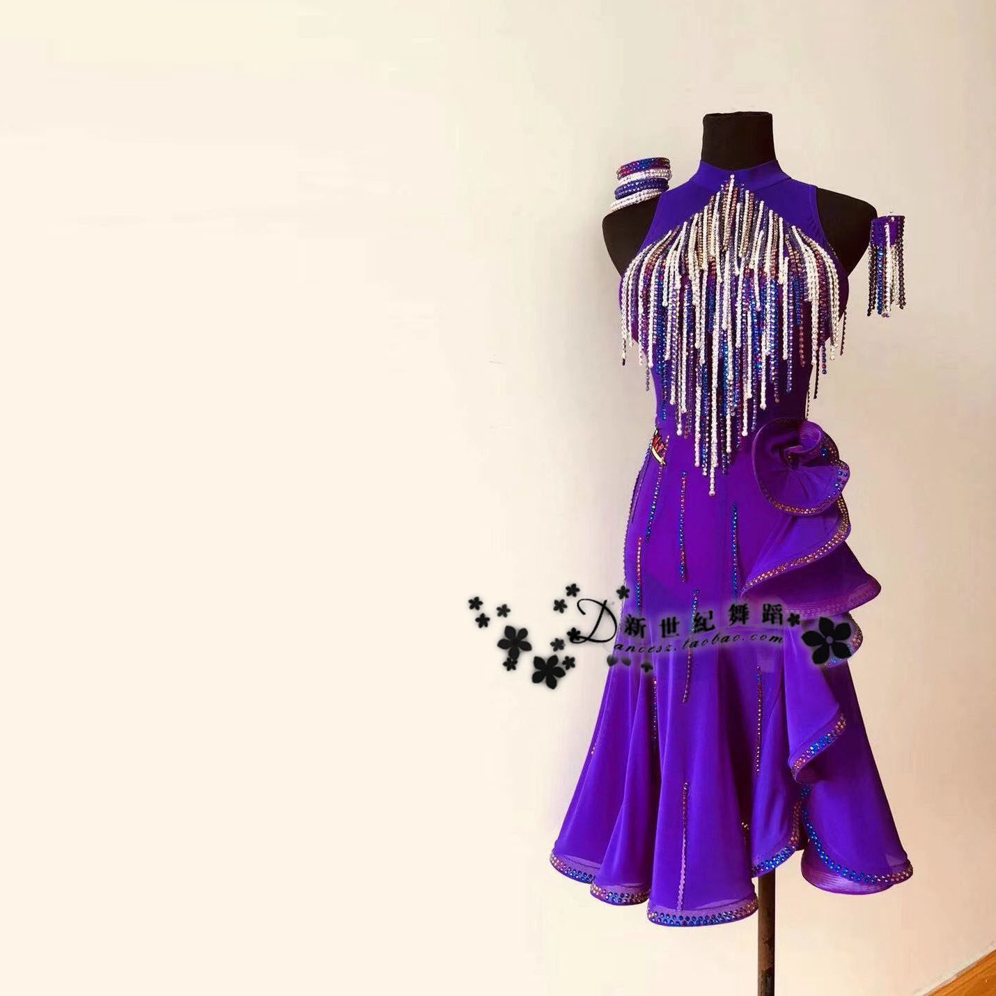 New Century New Dance Suit Latin Performance Suit Flow Su hand-inlaid with a lotus leaf edge design Latin dance dress-Taobao