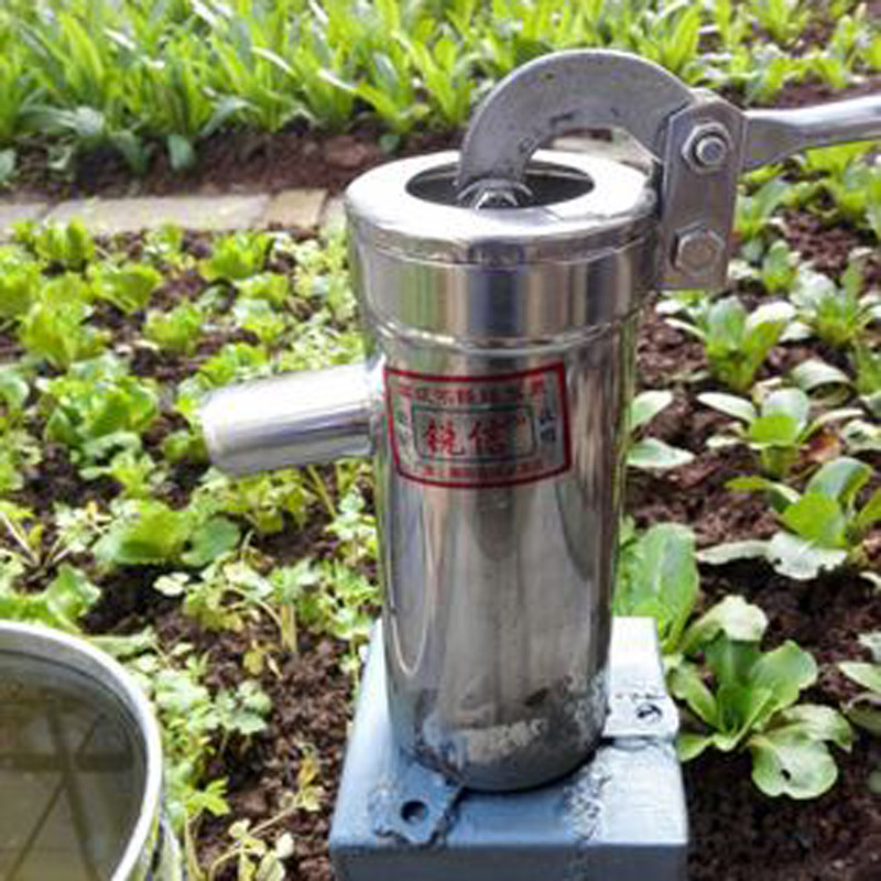 Old pressurized well pressurized water wells manual pump small pump household hand pressed pound machine cast iron accessories