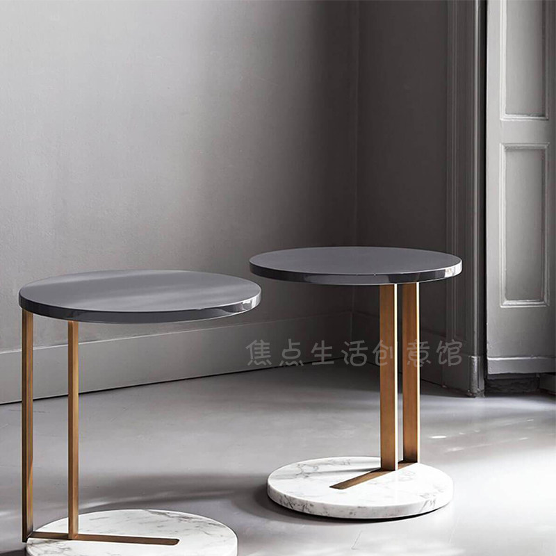 Italian minimalist light and luxurious sofa edge a few corners a few modern minimalist living-room sofa sides a few side tables round metal corner a few