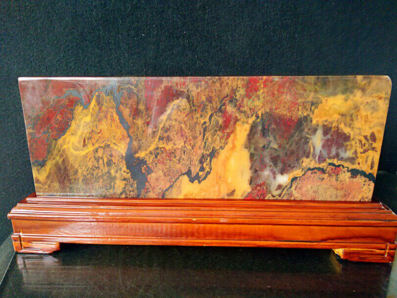 Guangxi Qi stone natural ornamental stone yellow wax stone chicken blood stone Chicken blood jade raw stone decoration weight 16 kg