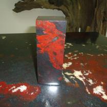 Guilin Longsheng natural jade Guilin chicken blood jade material single seal weighing 890 grams