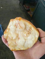 Natural Yellow Dragon jade stone stone stone Yellow Dragon jade stone wool weight 351 grams