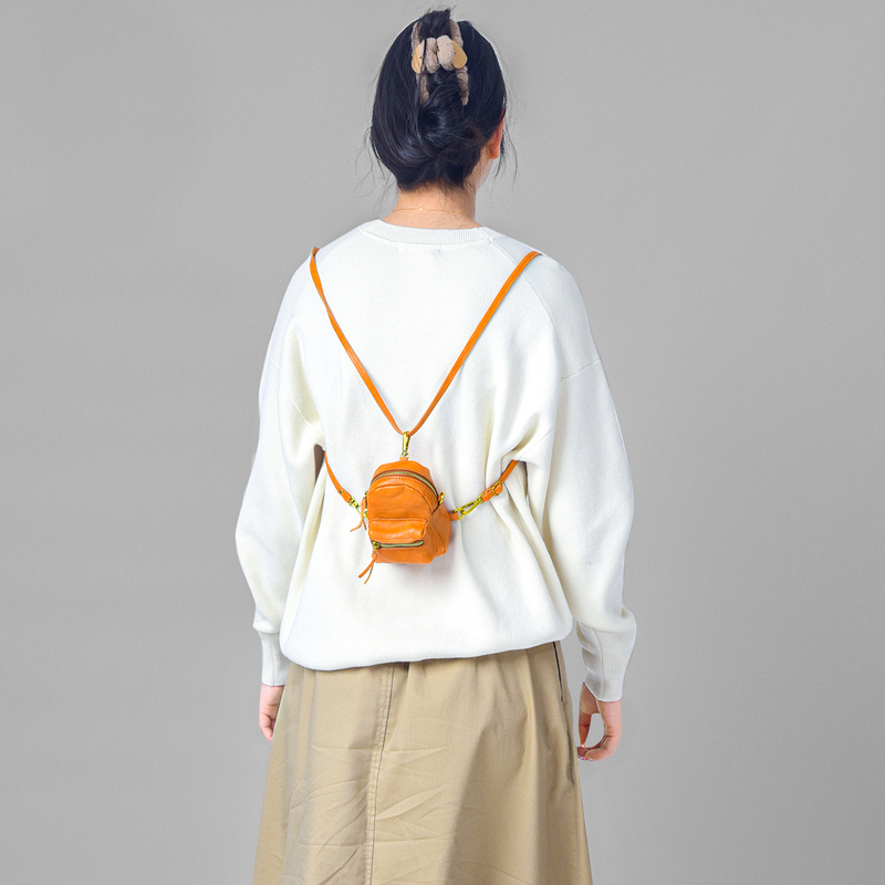Vintage Vegetable-Tanned Leather Fun Mini Crossbody Bag Genuine Leather Earphone Lipstick Small Storage Bag Backpack